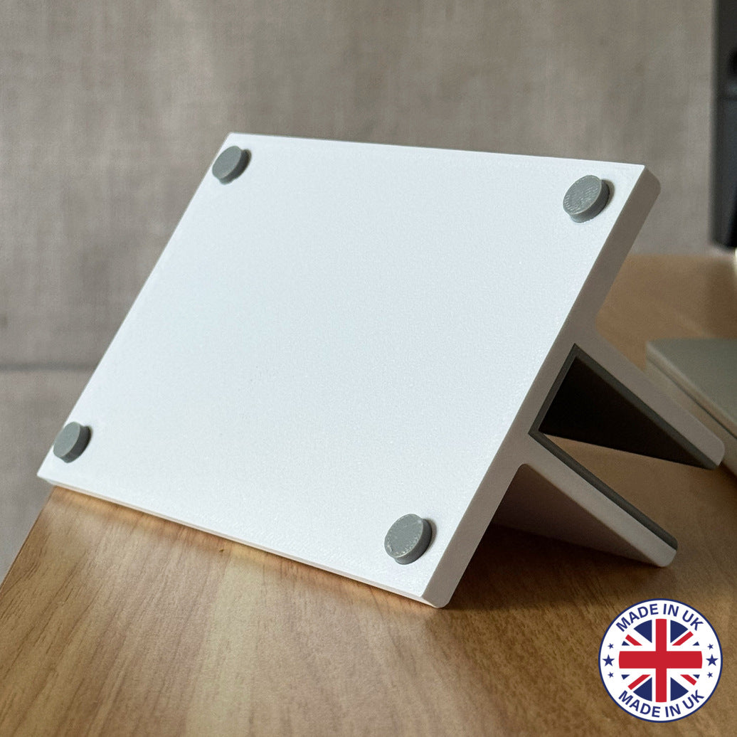 Slim Vertical Stand - MacBook Pro 16" (M1, M2, M3, M4) - White